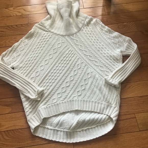 Cute Sweater - Picture 9 of 11